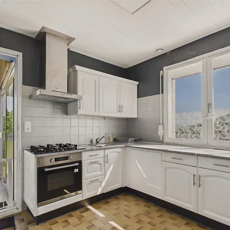 Maison Pour 2 Adultes Et 2 Enfants Avec Jardin Vakantiehuis *