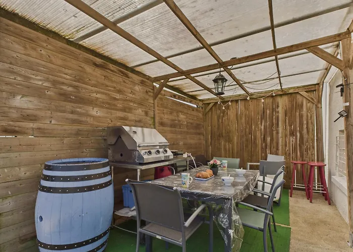 Maison Pour 2 Adultes Et 2 Enfants Avec Jardin