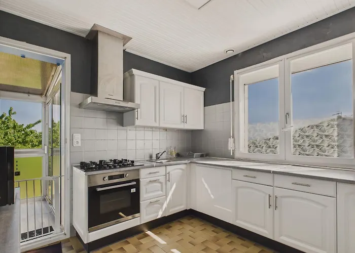 Maison Pour 2 Adultes Et 2 Enfants Avec Jardin Дом отдыха *